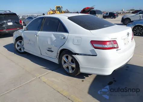 2010 Toyota Camry Se z USA, uszkodzony, nr VIN 4T1BF3EK6AU519871